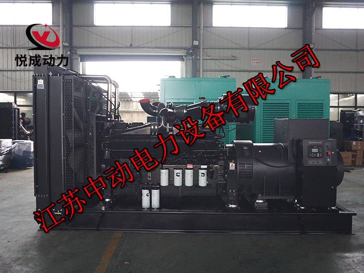 KT38-GA重慶康明斯動力配套700KW柴油發(fā)電機組